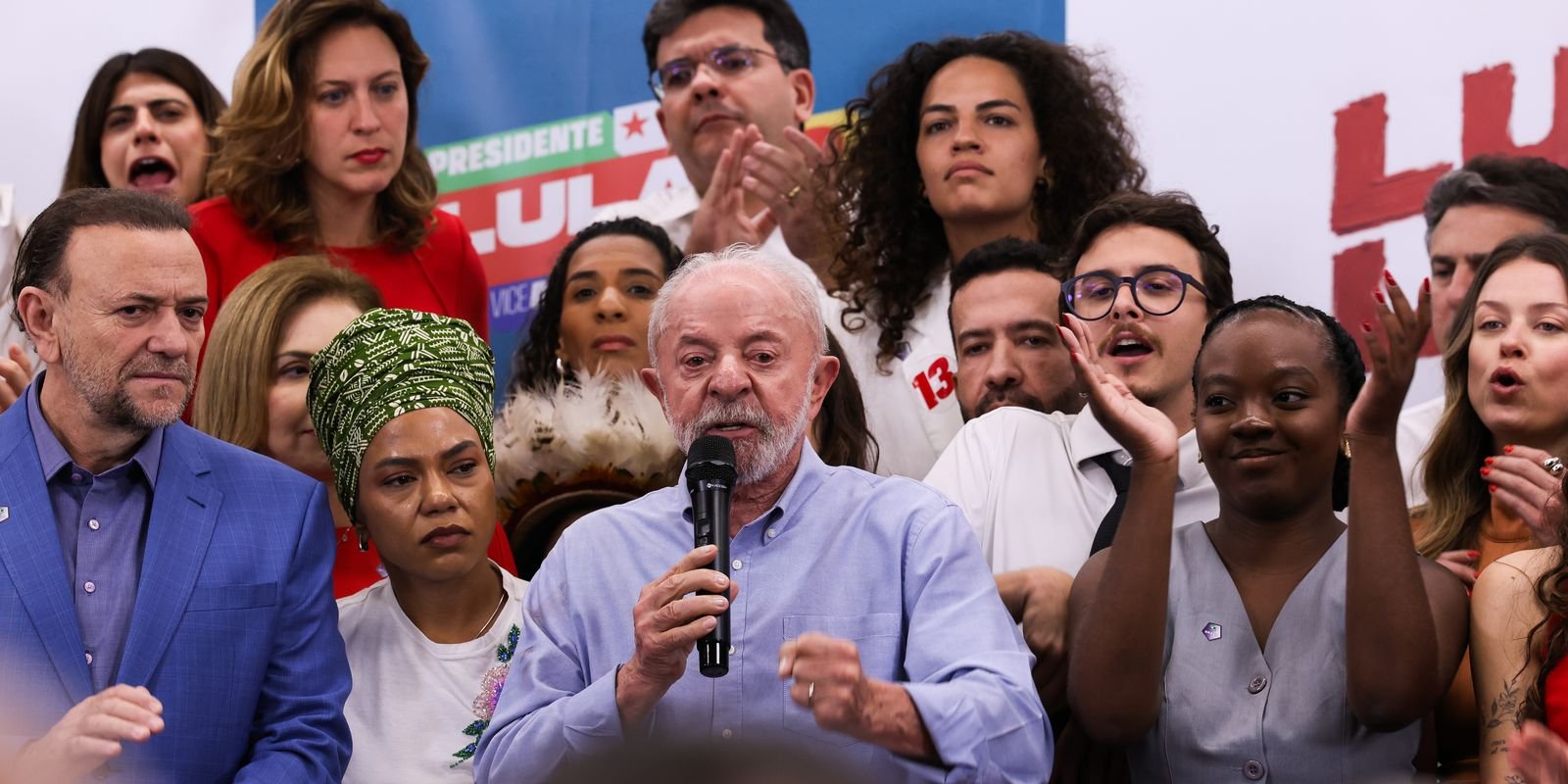 Lula desafia Flávio Bolsonaro sobre o fim da escala 6x1