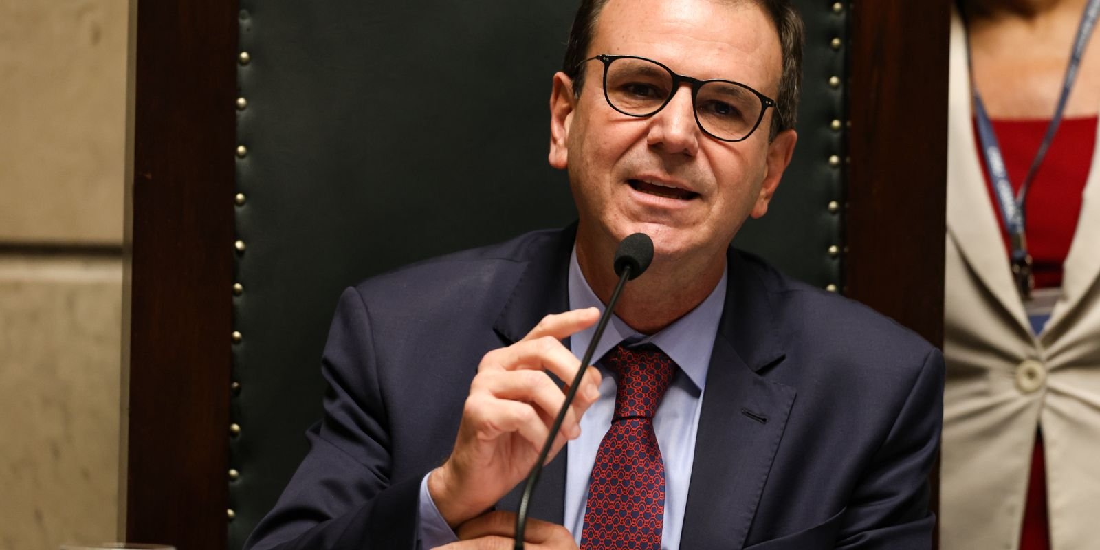 Paes aciona o STF contra anulação de votos de Garotinho no RJ