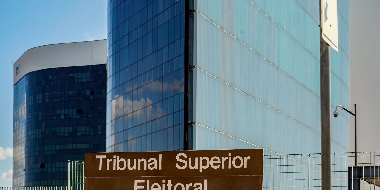 TSE forma maioria para manter remoção de posts sobre Nossa Senhora