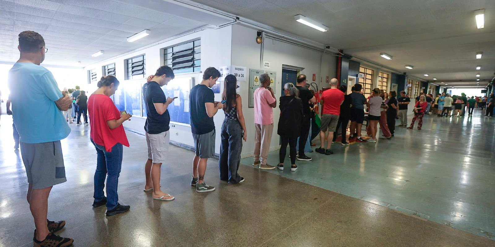 Eleições em SP têm 34 detenções e temporais com duas mortes