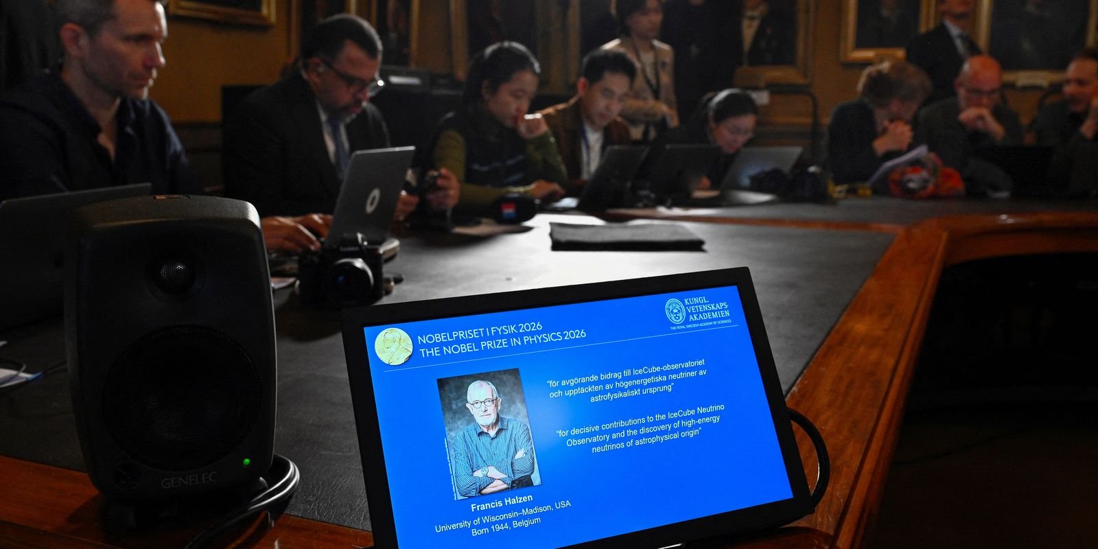 Físico belga vence Prêmio Nobel da Física de 2026