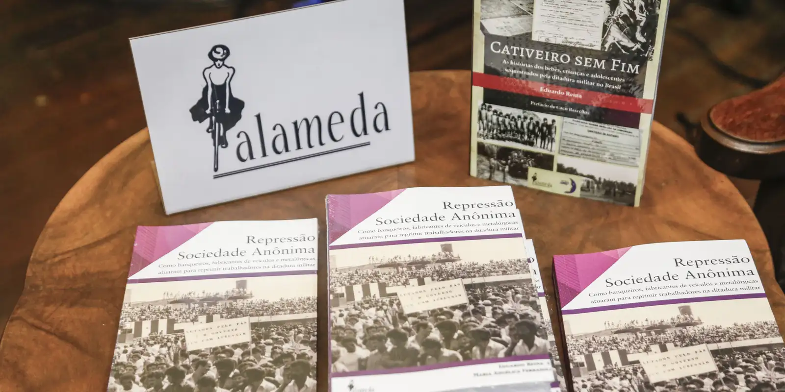 Livro detalha cooperação de empresas com a ditadura