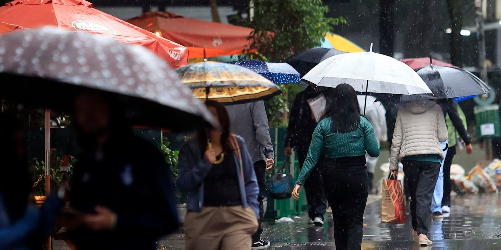 Desabamento em Araçatuba deixa um morto após temporal em SP