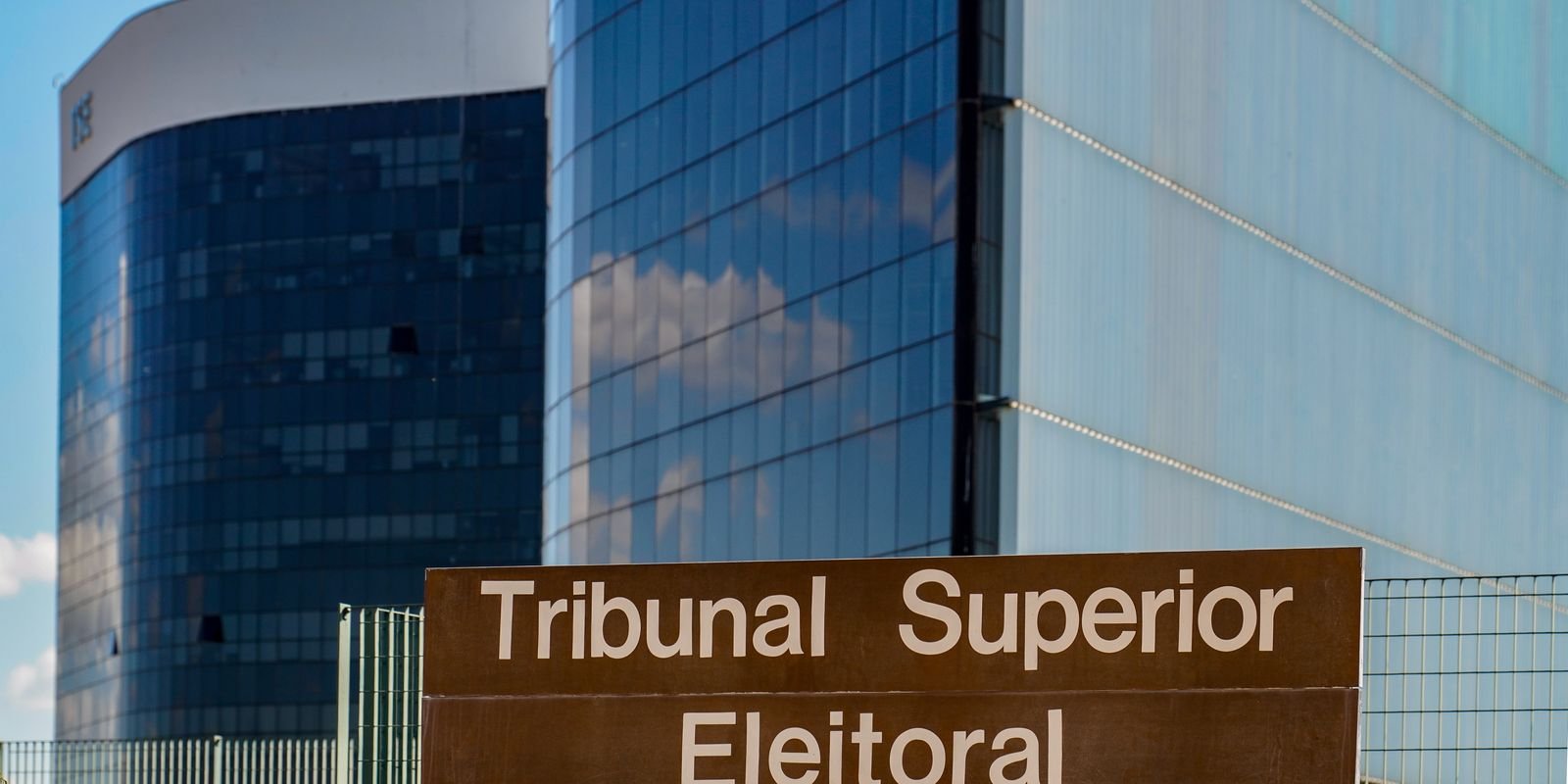TSE registra mais de 50 mil denúncias de propaganda irregular