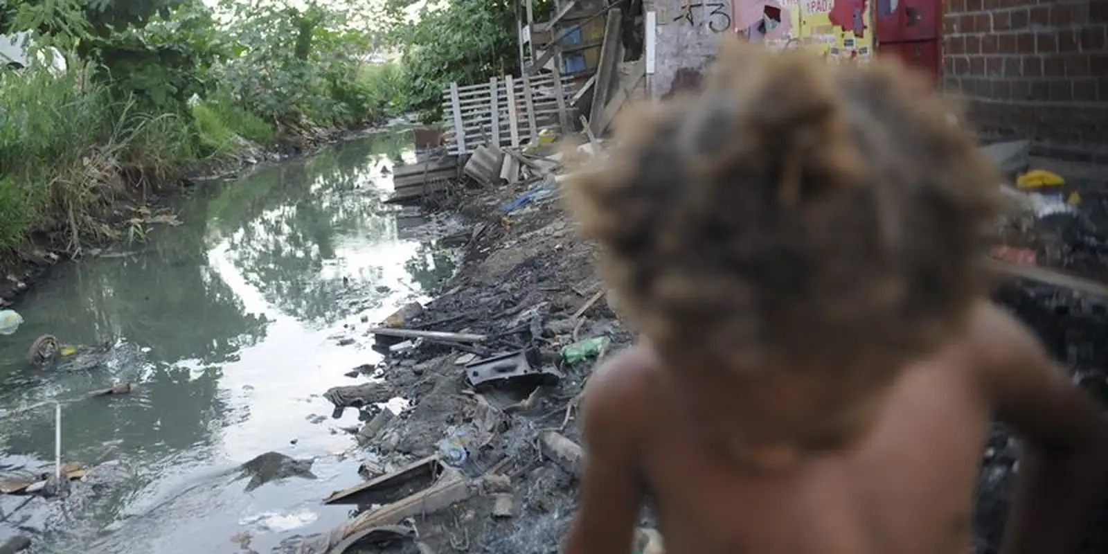 Brasil: 30 milhões de crianças estão sob riscos climáticos