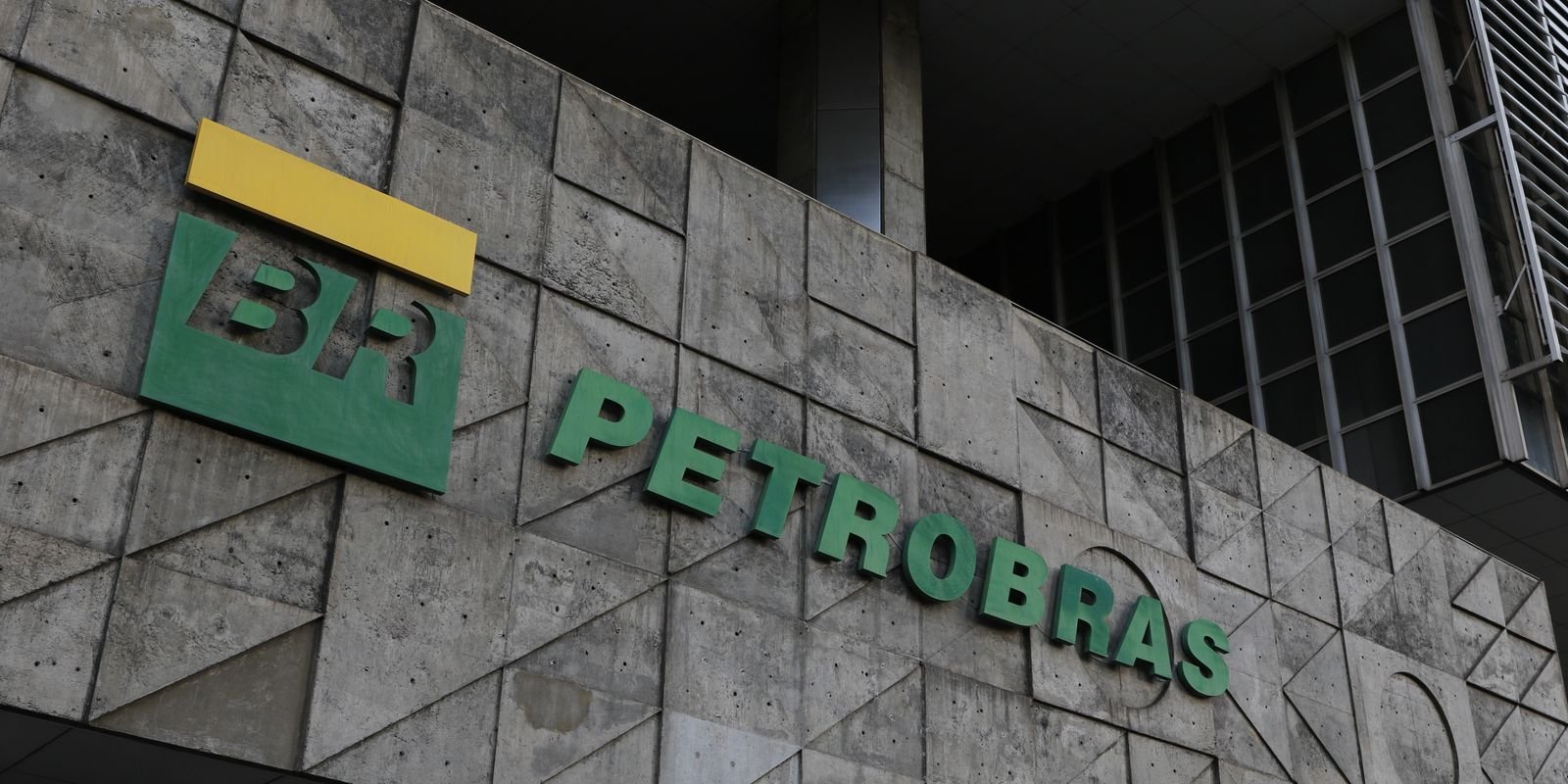 Petrobras bate recorde de valor na B3 após nova descoberta