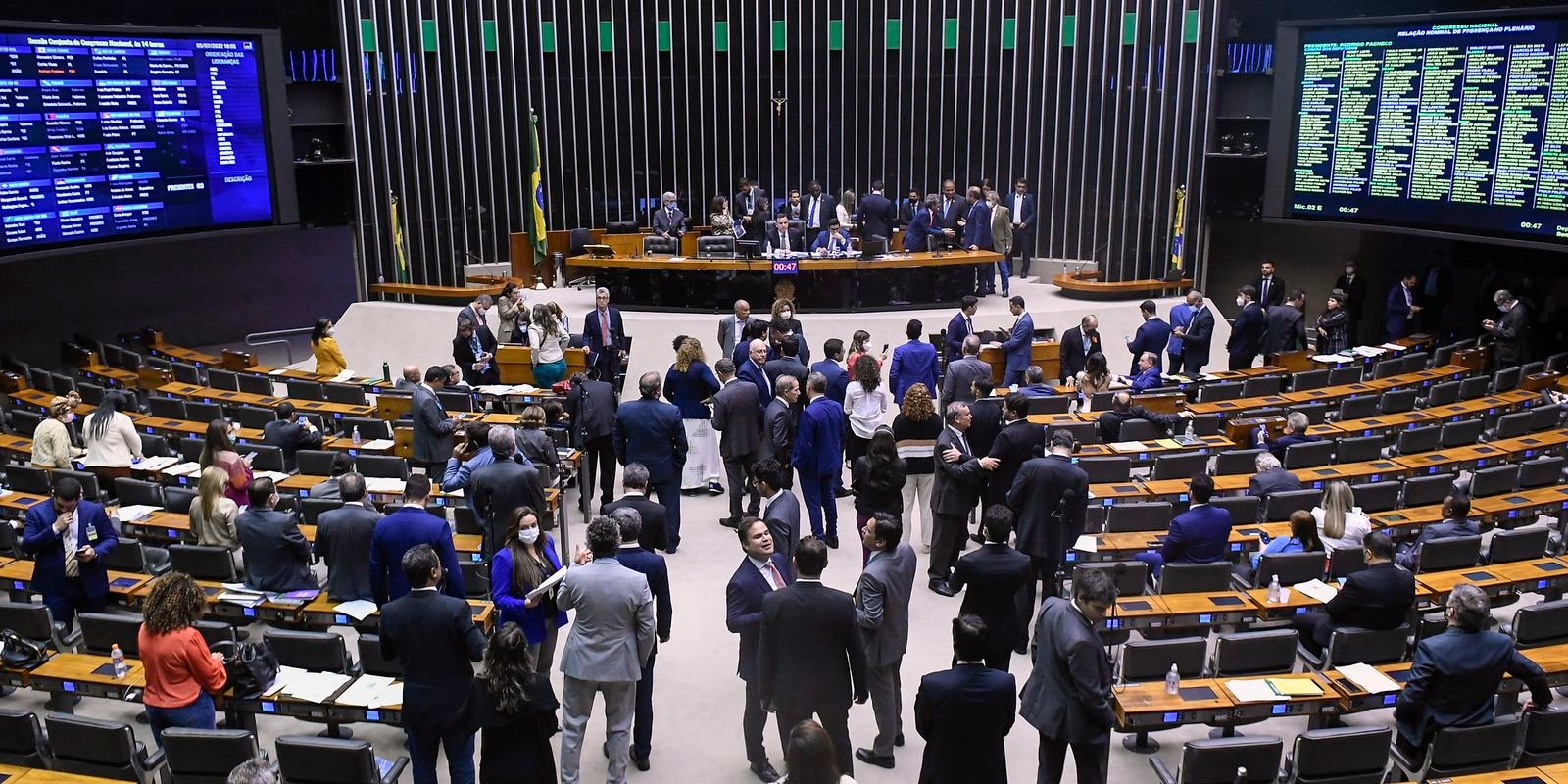 Representação de parlamentares negros segue baixa na Câmara