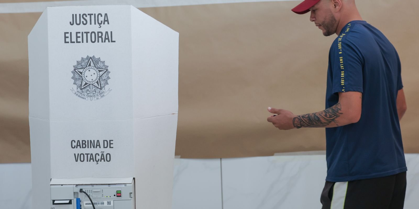 Abstenção no primeiro turno das eleições de 2026 atinge 33,4 milhões de eleitores