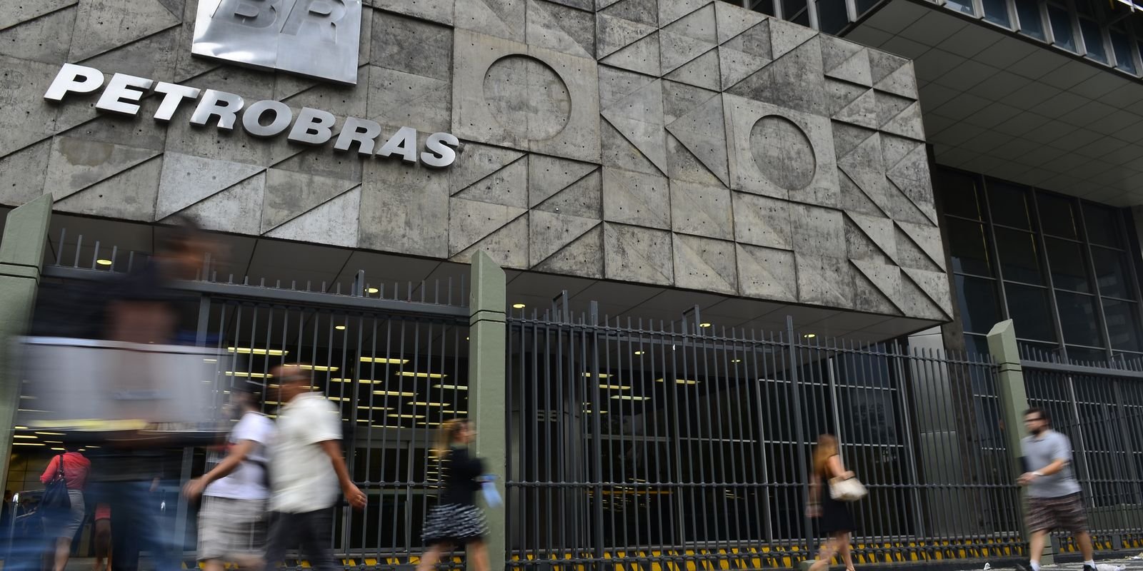 Petrobras firma novo contrato para compra de GNL dos EUA por 22 anos