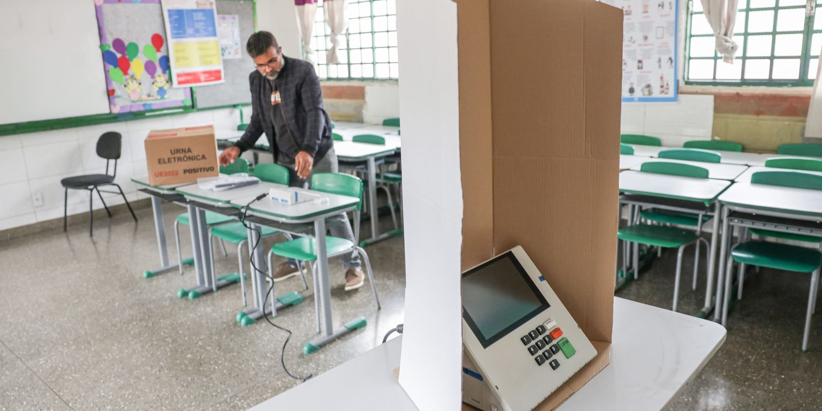 SP tem 32 urnas substituídas no início da votação