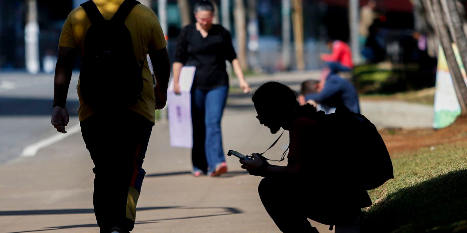 Taxa de jovens nem-nem no Brasil cai para 22,4%, revela OCDE