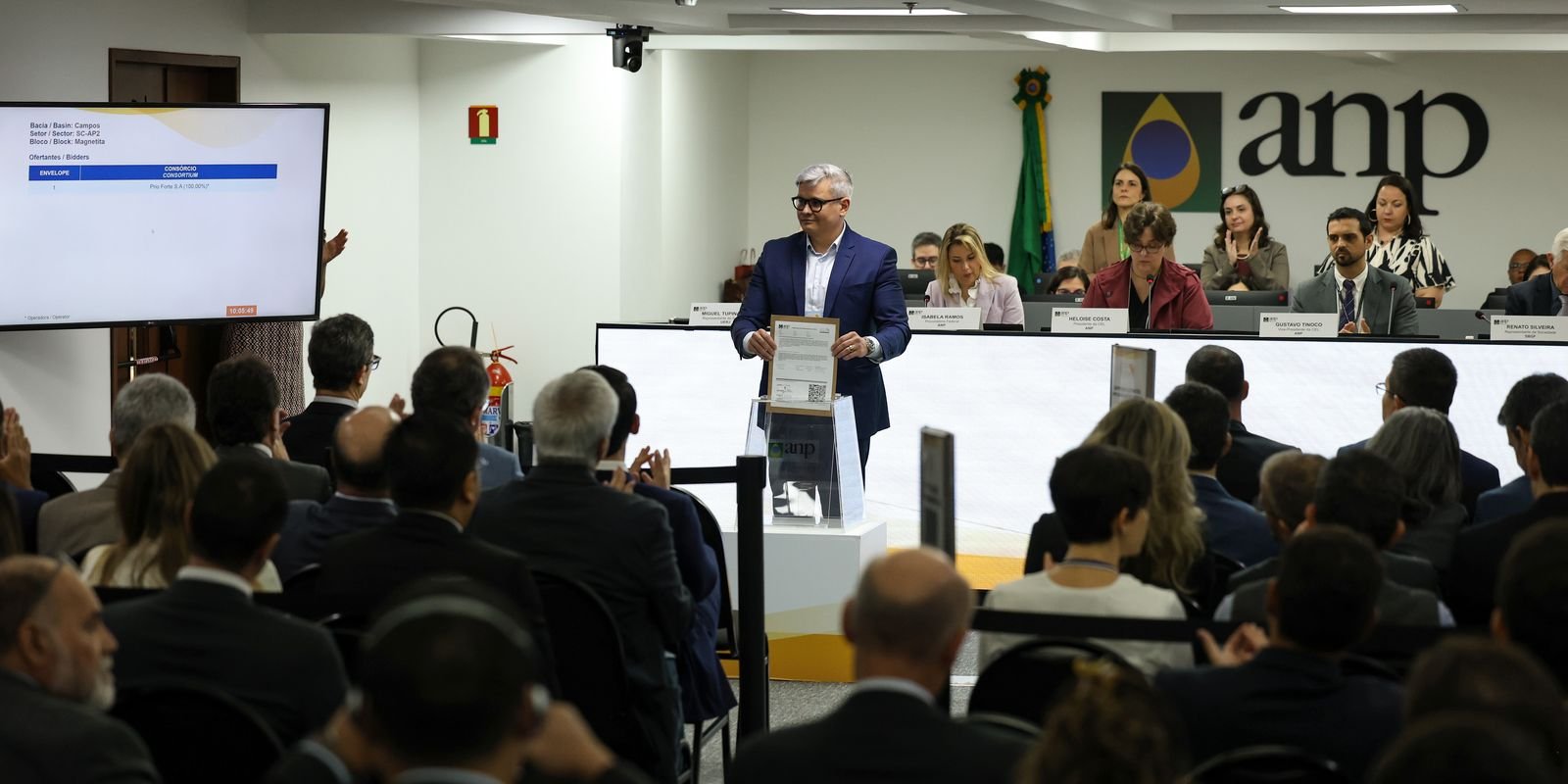 Maior leilão do pré-sal arremata 7 dos 13 blocos ofertados