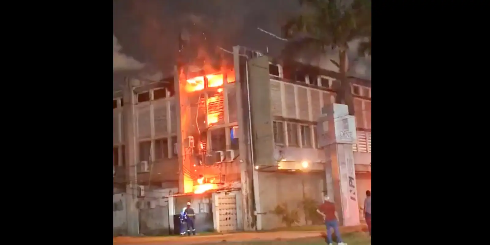 Polícia Federal investiga incêndio na UFPE